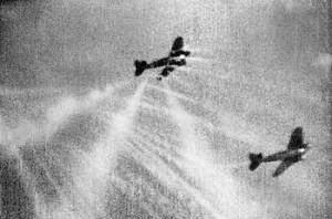 Trazadoras de un Spitfire contra un He III durante el bombardeo de Bristol. La cmara estaba montada en la ametralladora