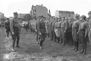 Las SA - Bundesarchiv, B 145 Bild-P49621 / Weinrother, Carl / CC-BY-SA 3.0