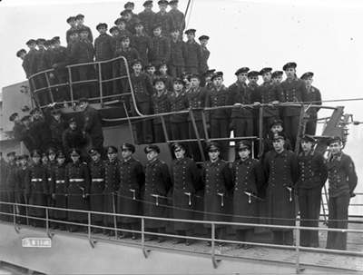La tripulación de U-864 fotografiada en diciembre de 1943 - imagen de dominio público