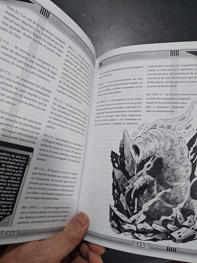 Interior del libro (Fuente: Ediciones Sombra)