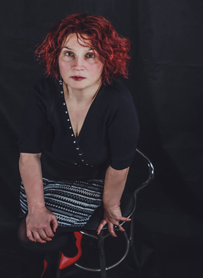 Elisenda Castell. Simonov, V. (vista en 2024) Retrato [Fotografa]. https://pixabay.com/bg/users/10107562/ Licencia de contenido Pixabay.