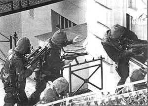 Los SAS asaltando la Embajada Iran